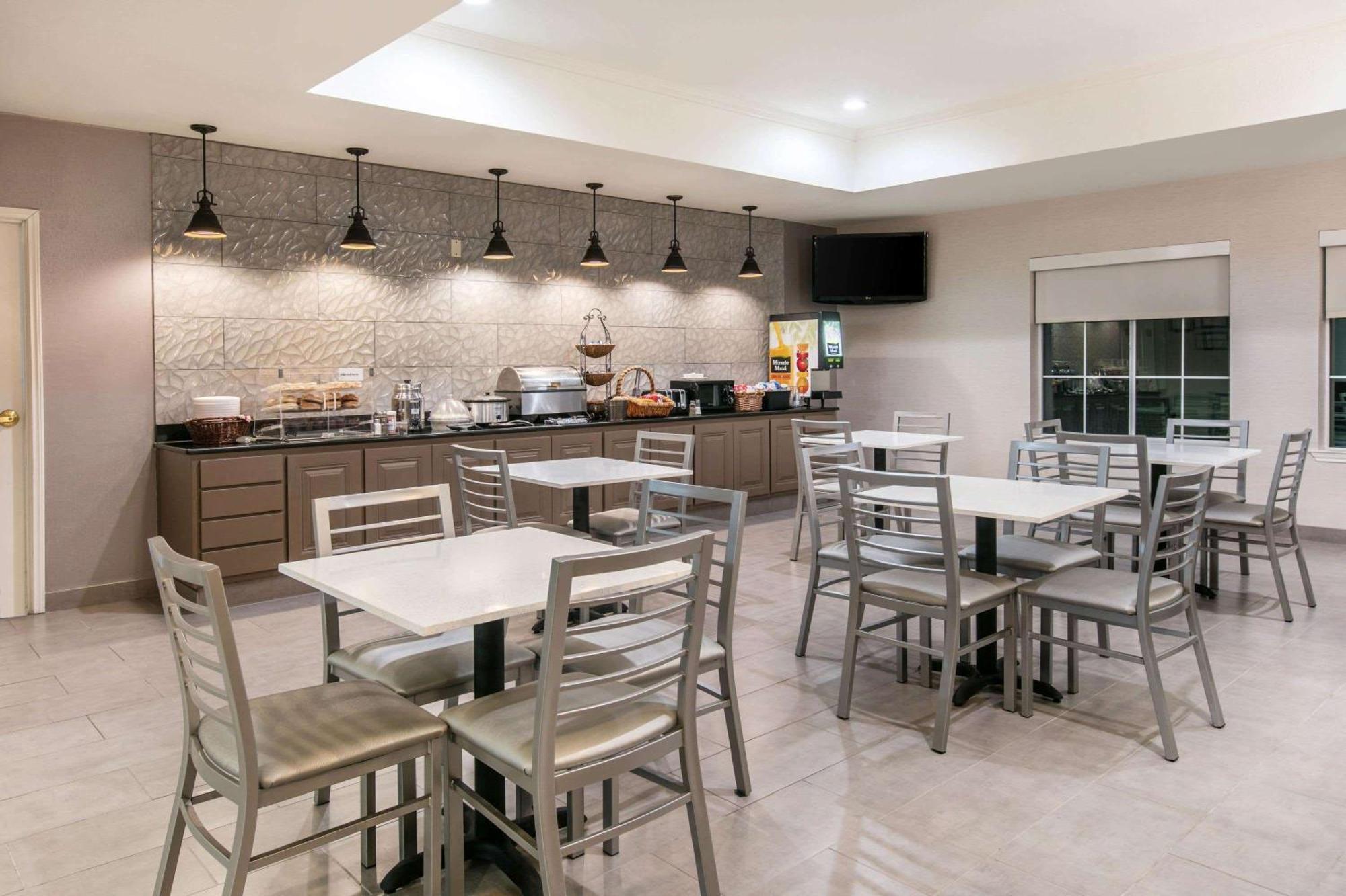 Hotel La Quinta By Wyndham Fredericksburg Extérieur photo